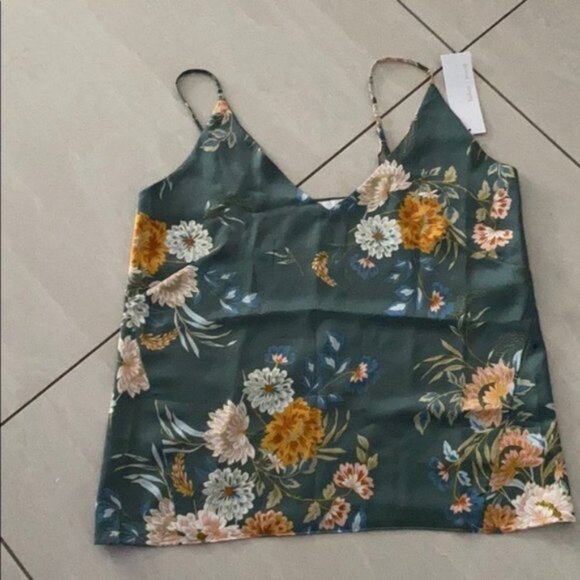 Bishop & Young Marisa Women Floral All Over Print V-Neck Camisole Size Large - Picture 2 of 5